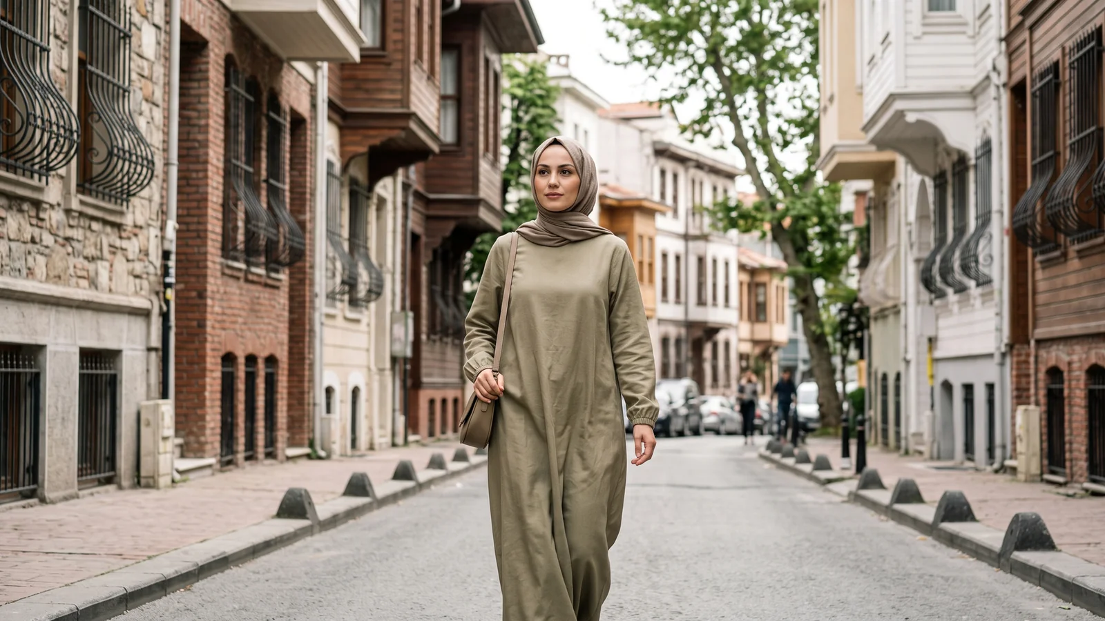 Günlük tesettür elbise nasıl seçilir?
